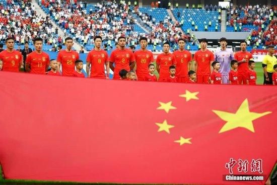第一个复出的是卡瓦哈尔，他有望在此前对阵阿拉维斯的比赛中复出，但是皇马不愿冒险，这位右后卫预计将在1月3日对阵马洛卡的新年首战复出。